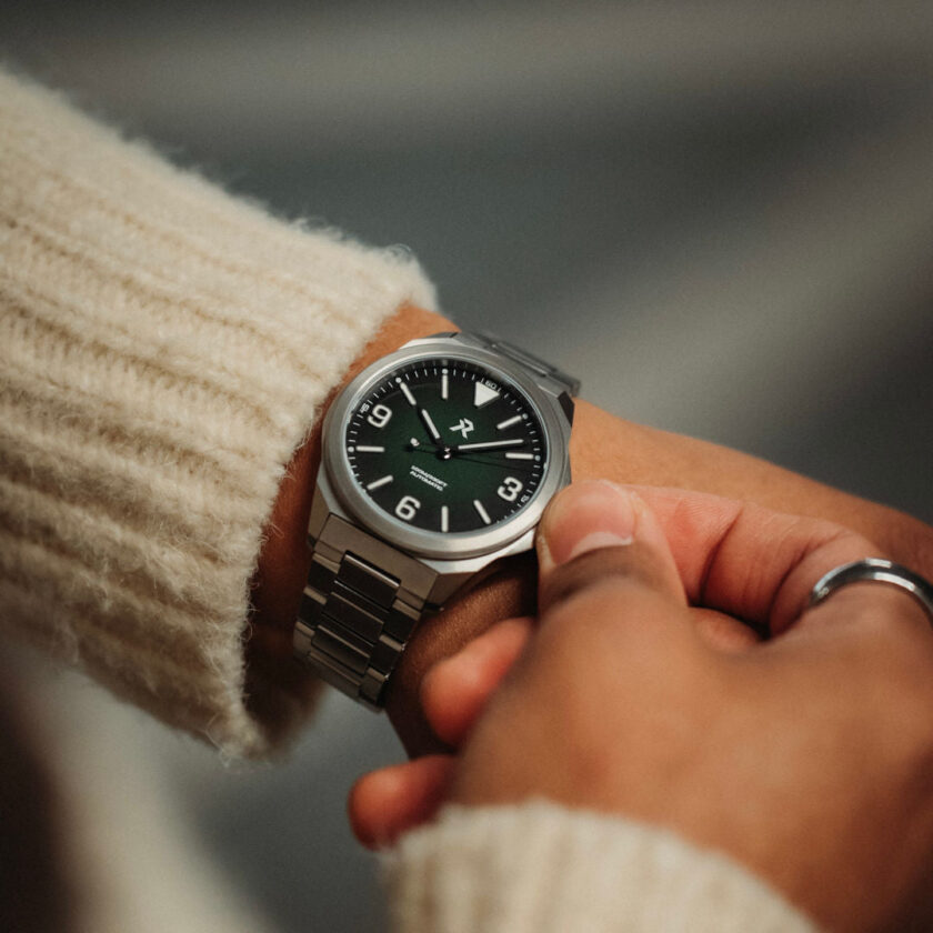 Resolute 2022 - Forest Green - Image 3