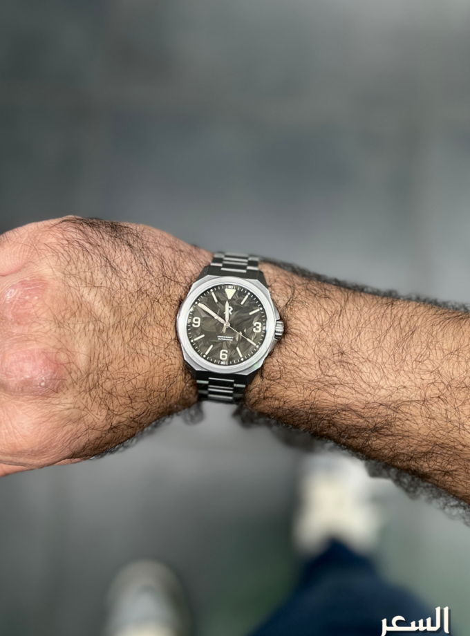 Resolute 2022 - Carbon Fibre