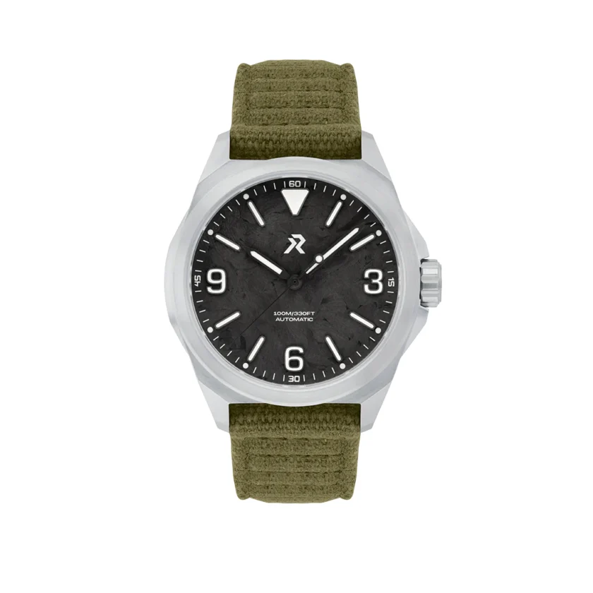 Resolute 2022 - Carbon Fibre [On Strap]