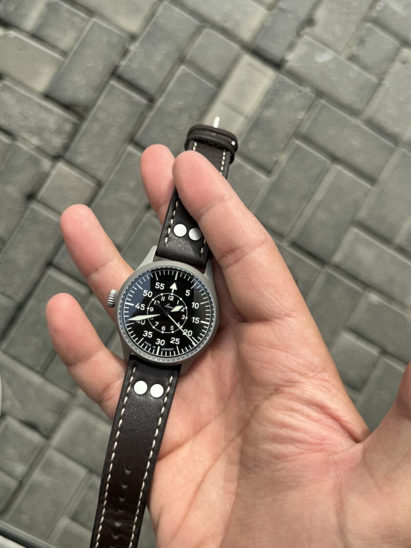 610 Watch (LHD) - Image 8