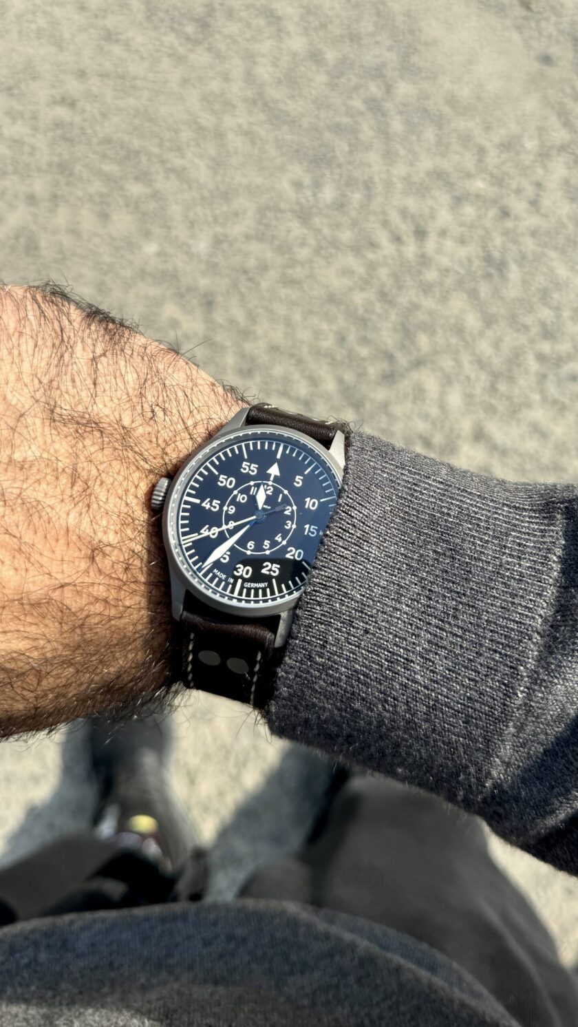 610 Watch (LHD) - Image 4